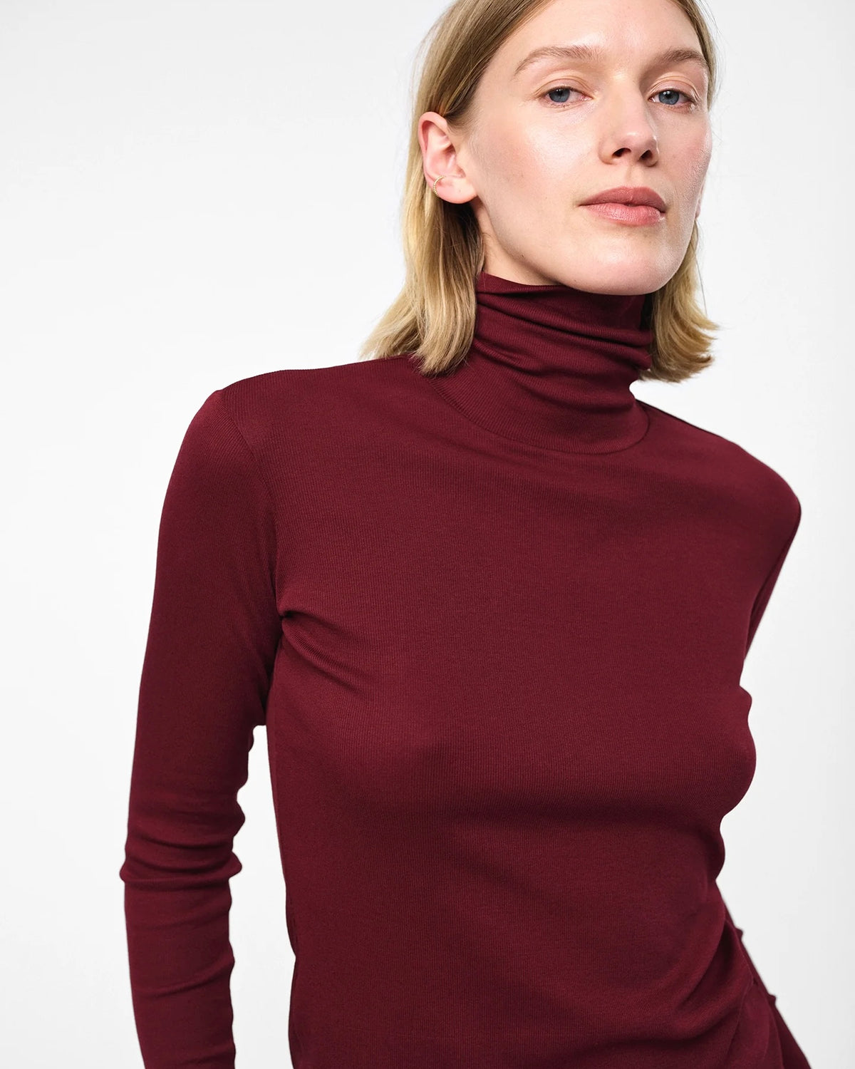 Julie Josephine Camilla Turtleneck, plum