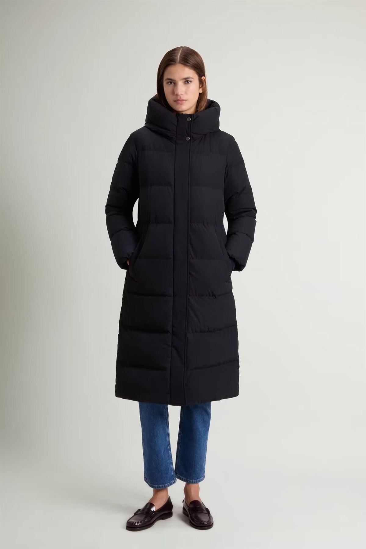 Woolrich Madison Quilted Coat, matt Stretch Nylon sort