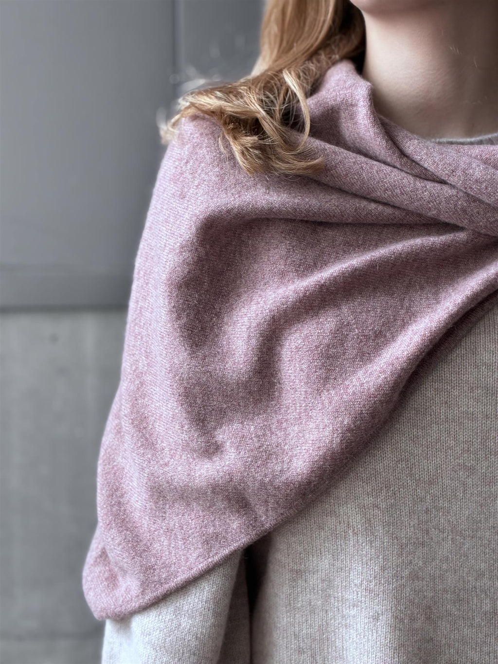 Notshy Cashmere Eleonore skjerf, granit