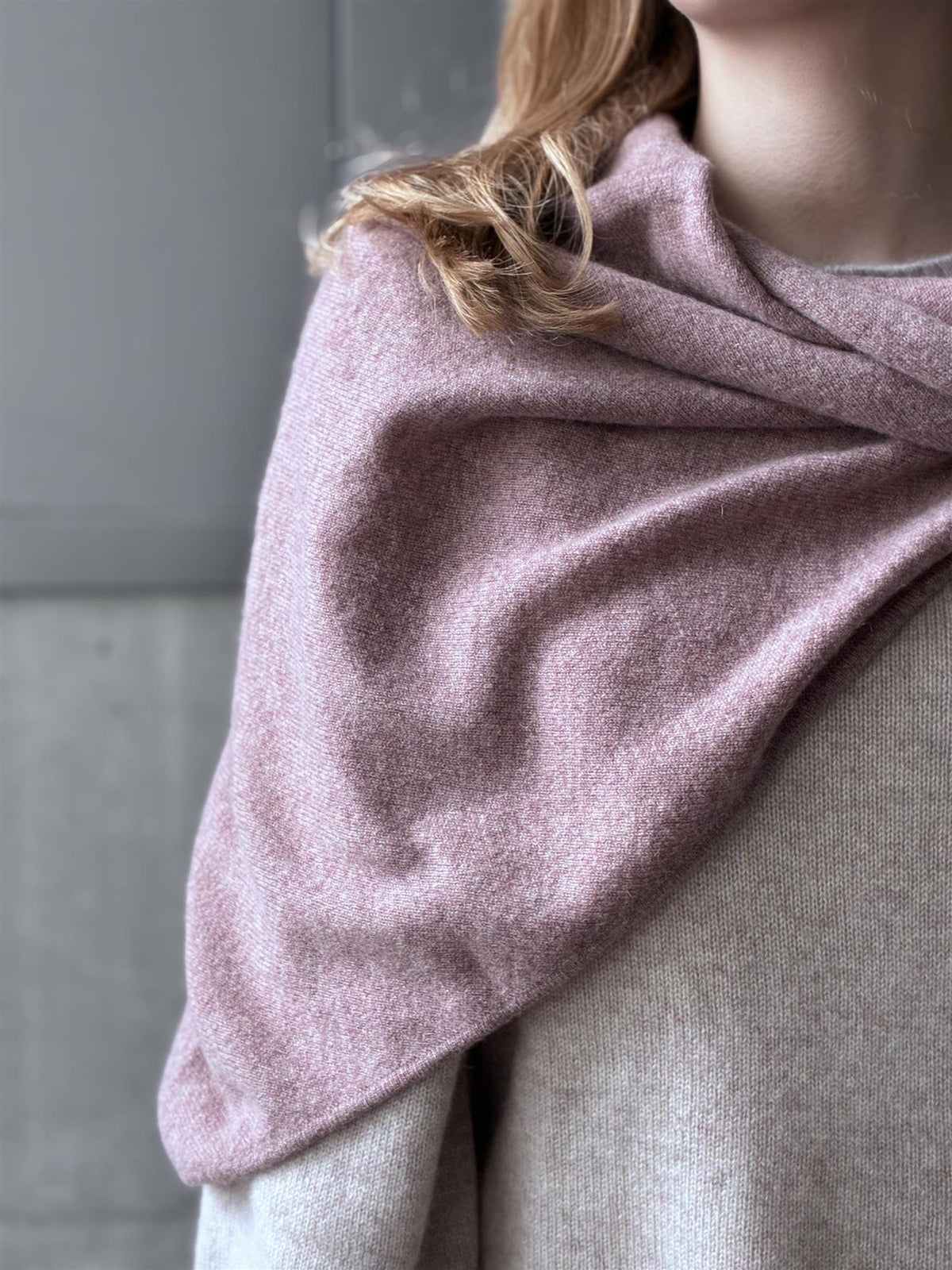 Notshy Cashmere Eleonore skjerf, granit