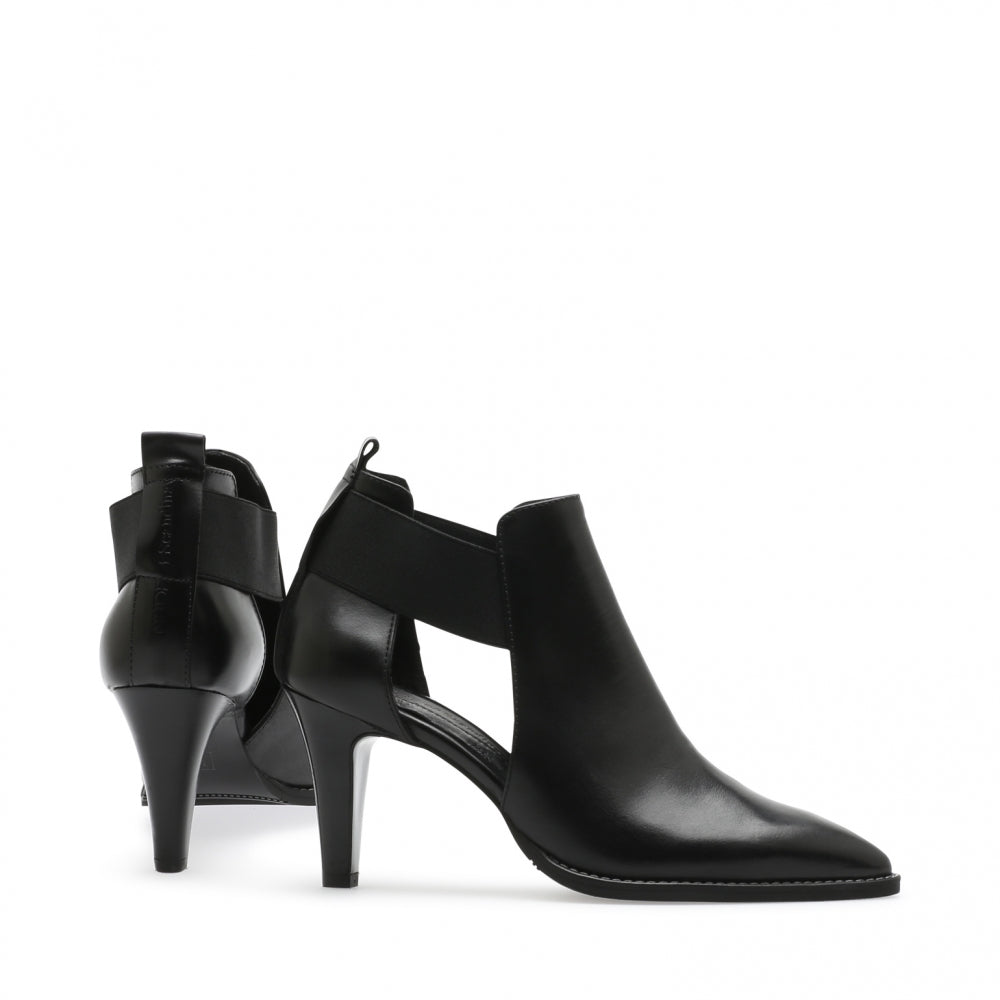 Nude of Scandinavia Tuva Strikk, Tequila/nero