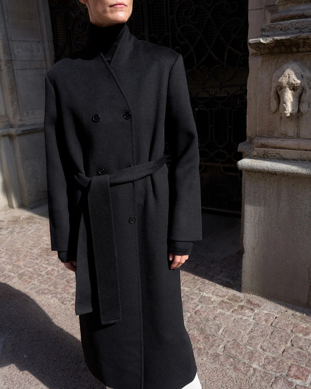 Marville Road The Minou wool coat, sort