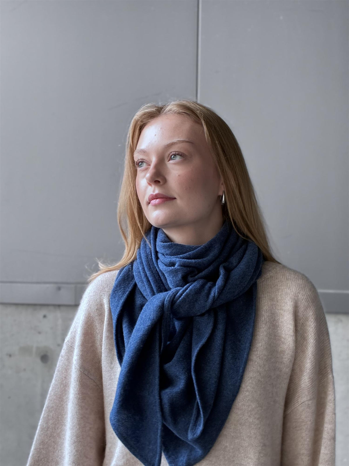 Notshy Cashmere Eleonore skjerf, blekkblå