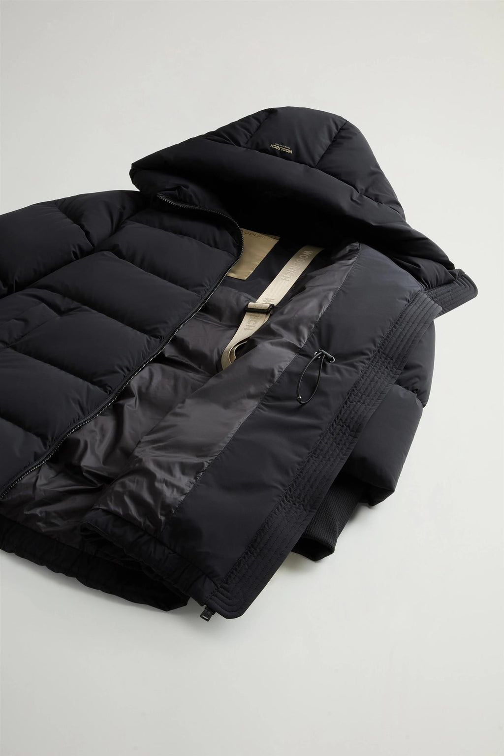 Woolrich Cloud Madison coat, svart