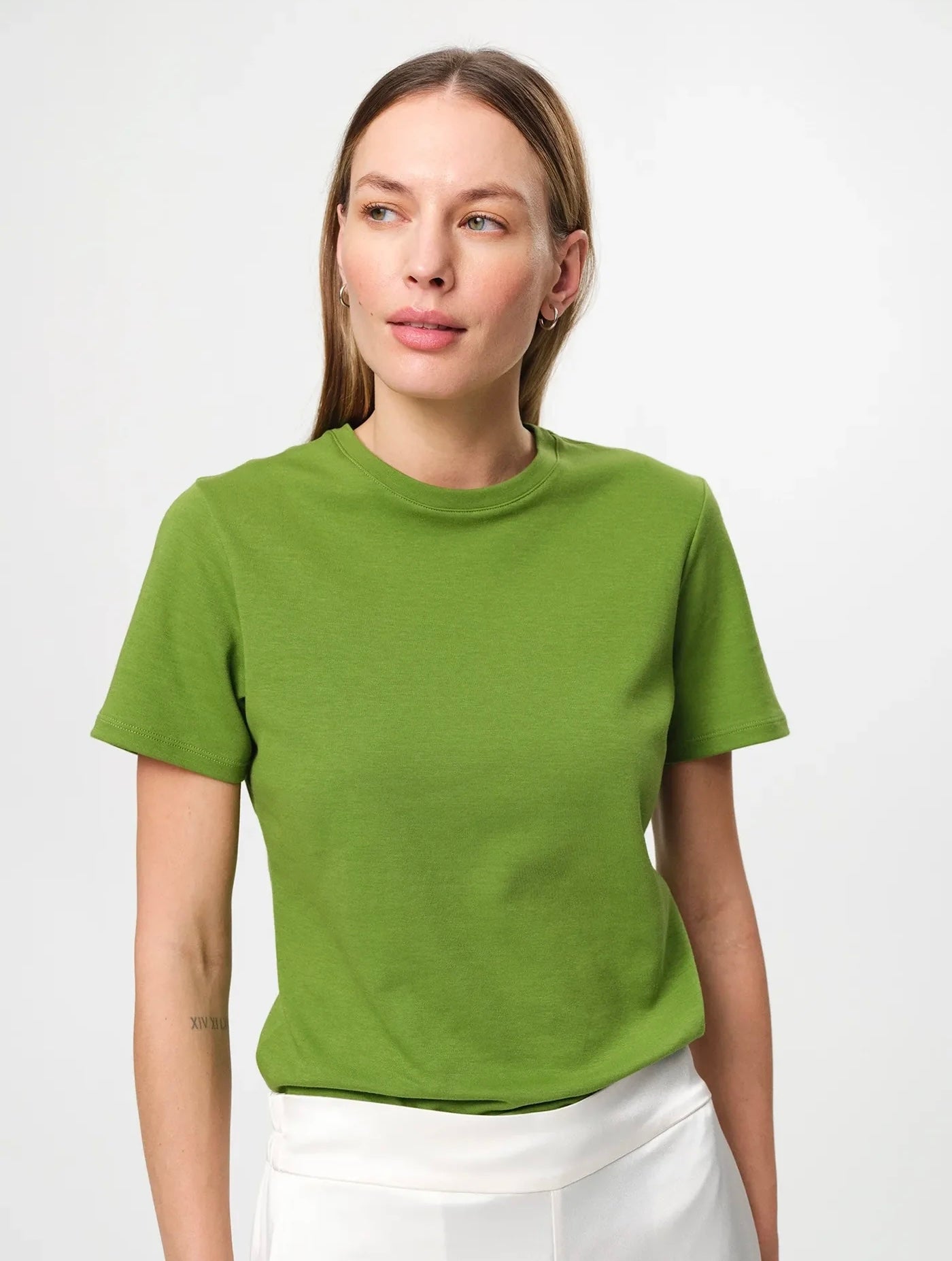 Julie Josephine Agnes tee, tulip green