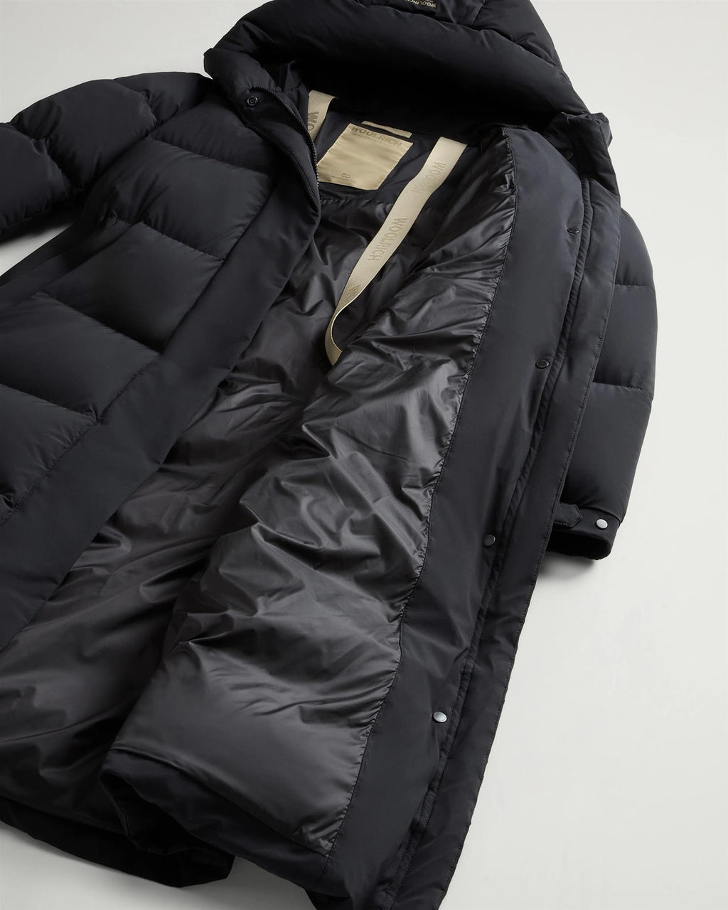 Woolrich Cloud Madison long coat, svart