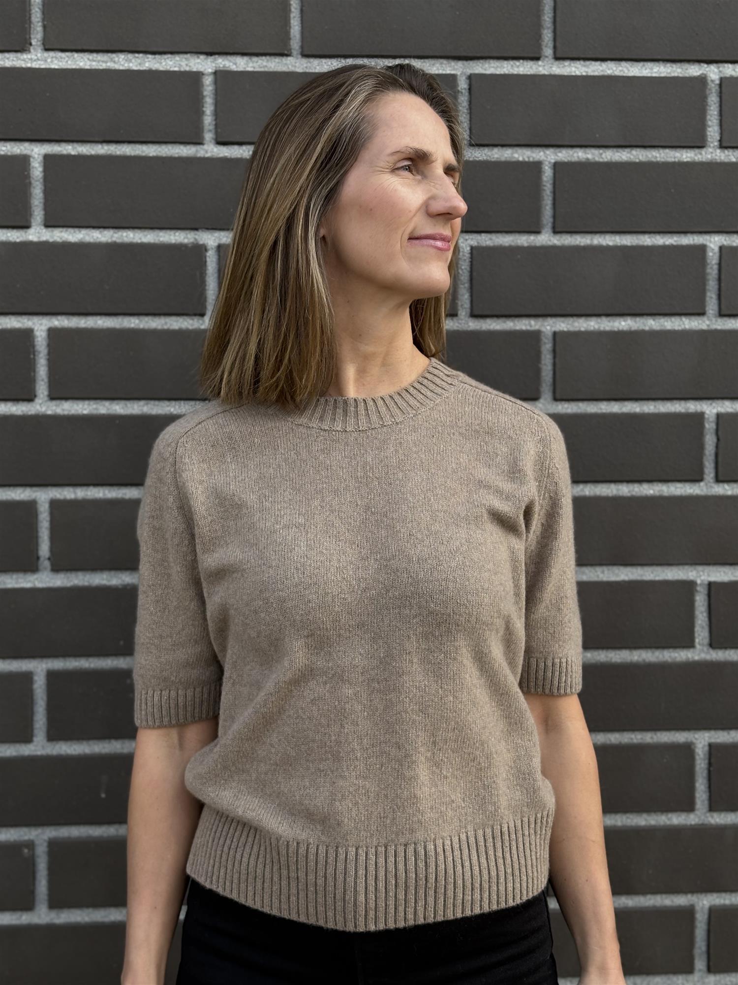 Bea2  t-shirt, taupe Bea2  t-shirt, taupe