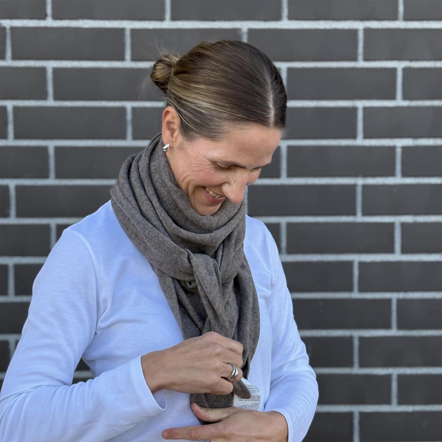 Notshy Eleonore skjerf, muldvarp