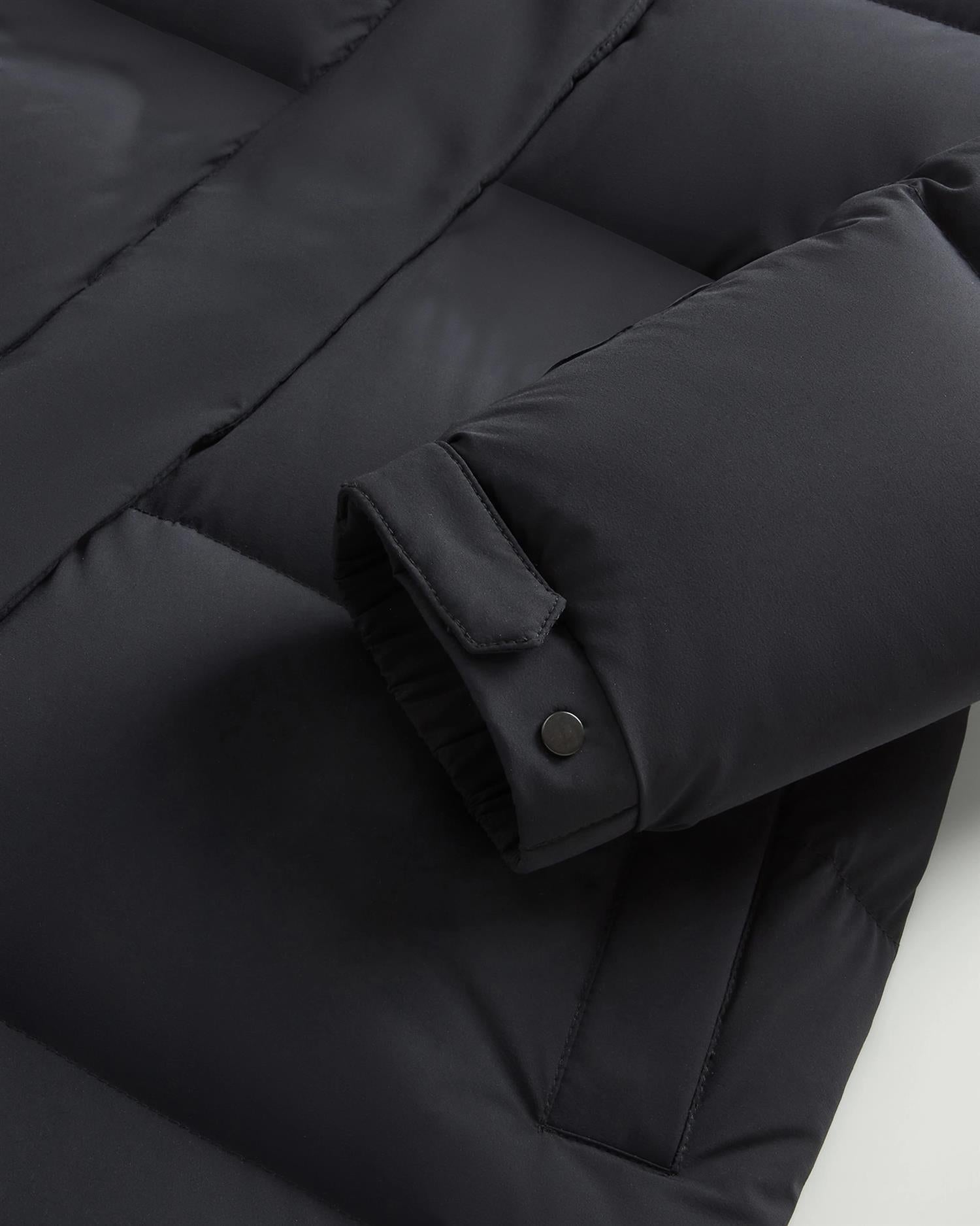 Woolrich Cloud Madison long coat, svart