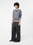 Julie Josephine Benedicte Polo, Stone grey
