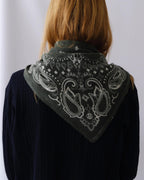 Lescarf Cashmere Paisley scarf 65x65, green