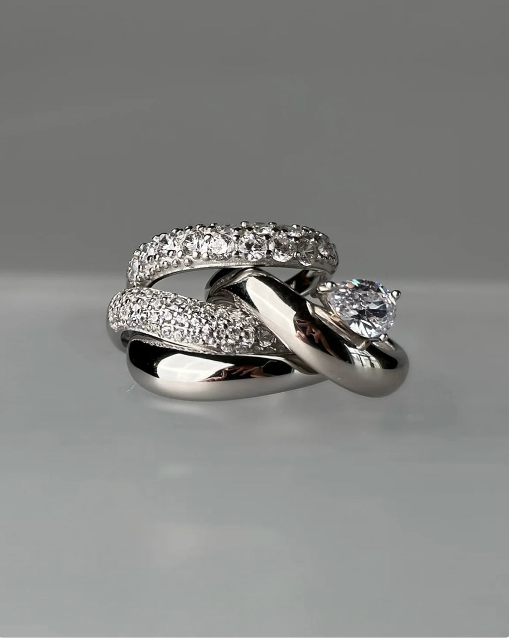 Philippa Studios Wave Pear ring, sølv