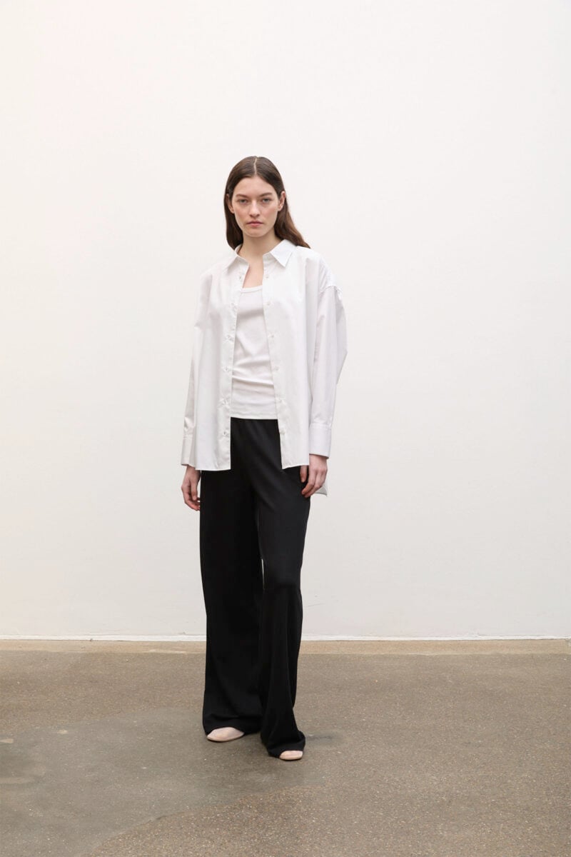 Julie Josephine Sofie, hvit