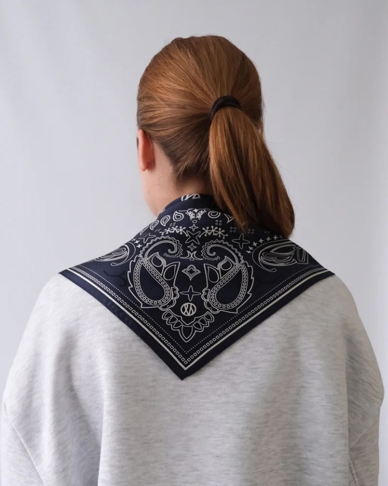 Lescarf Paisley scarf, Navy, black& white, 65x65