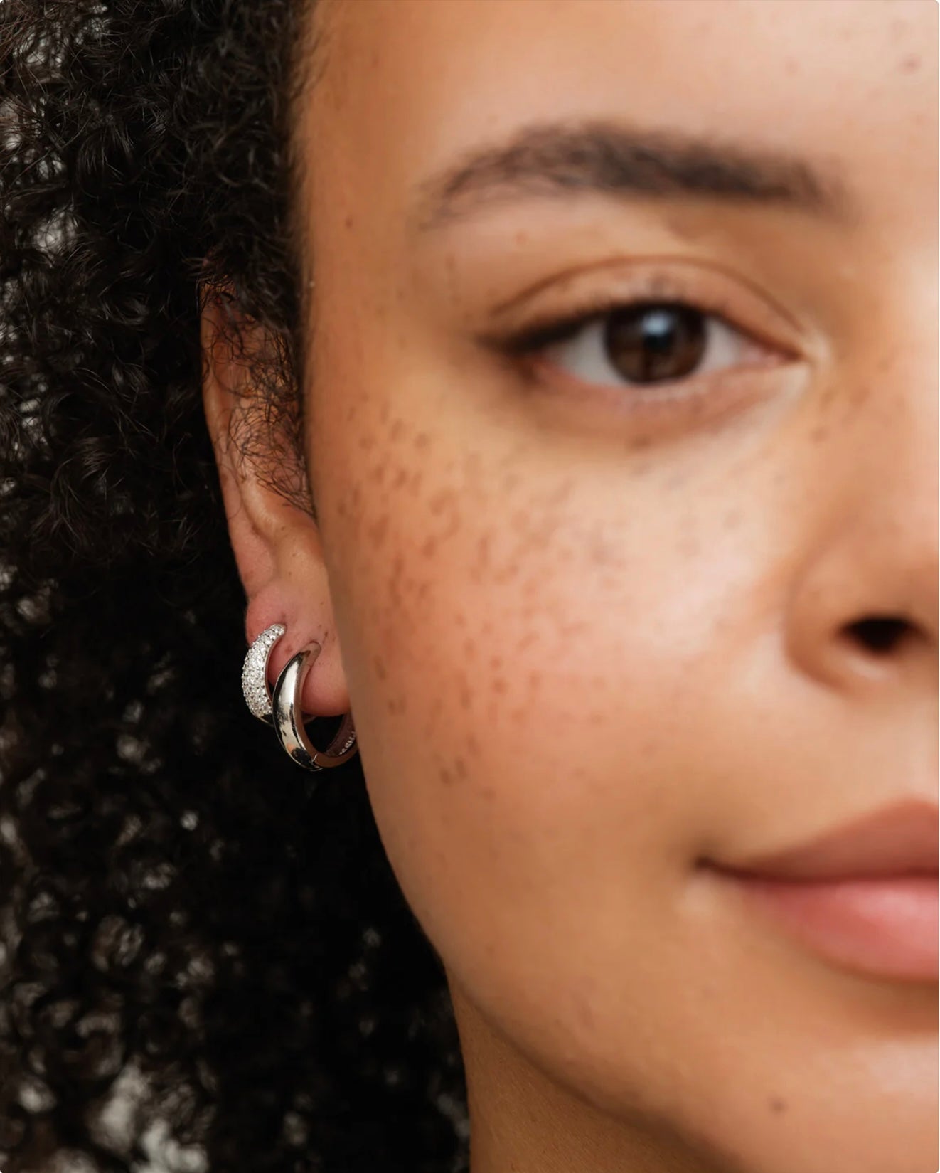 Philippa Studios Dome Hoops Large, sølv