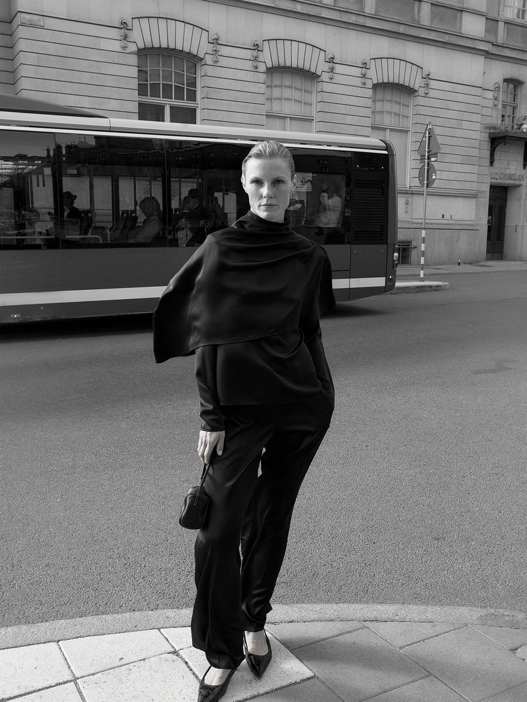 Marville Road The Sophia satin blouse, sort