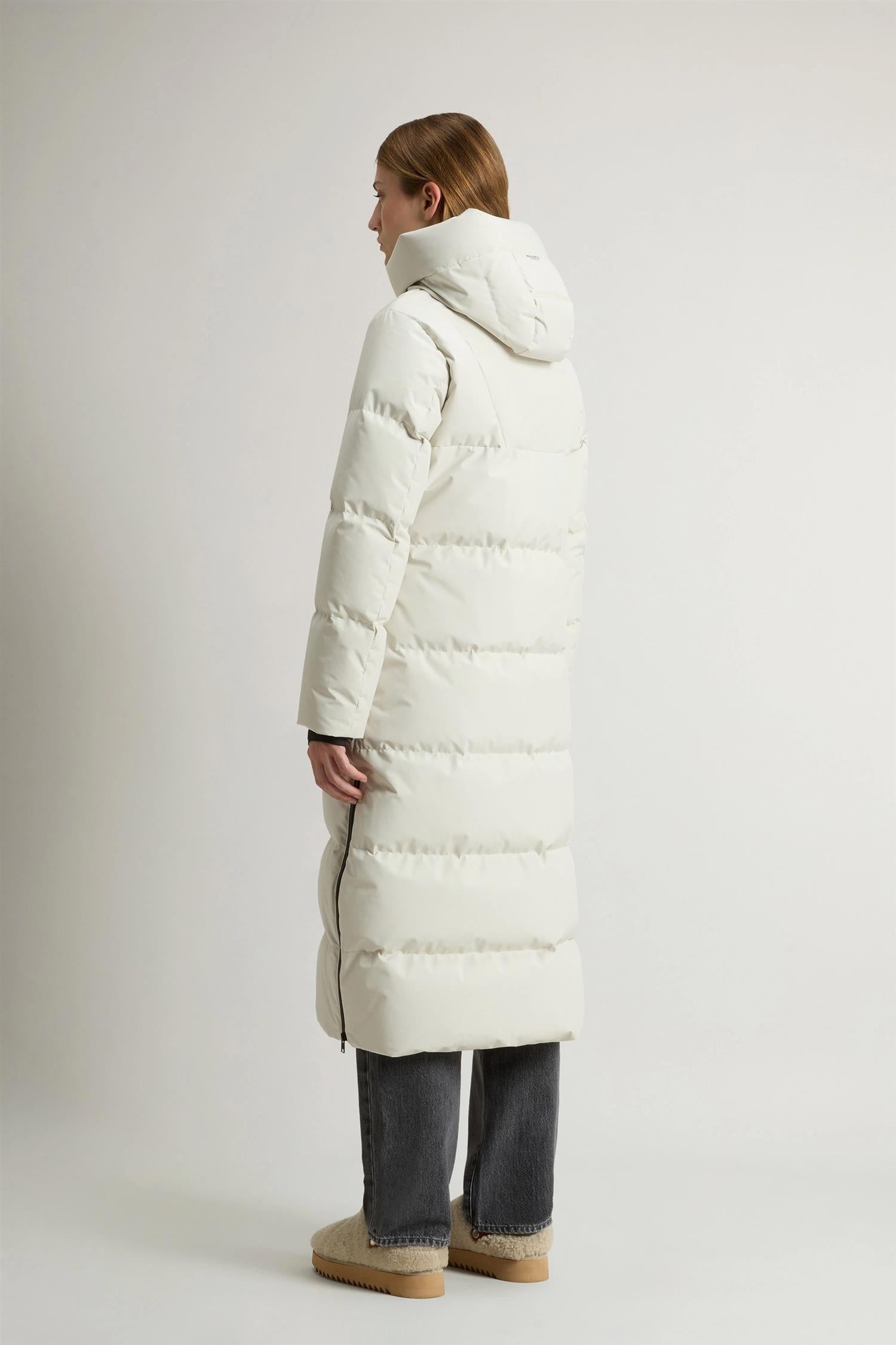 Woolrich Long down Jacket in WINDSTOPPER GORE-TEX, milky cream