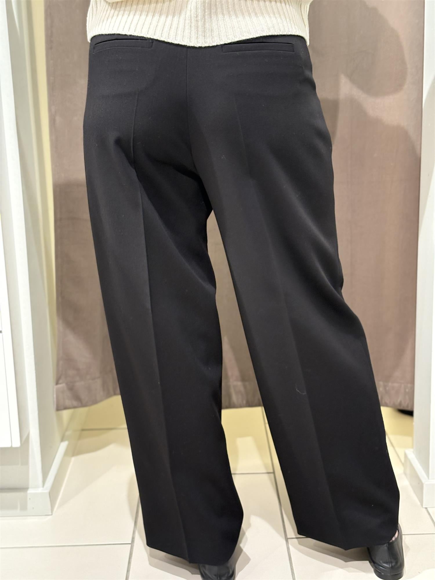 Louella Optical fine wool, Sort