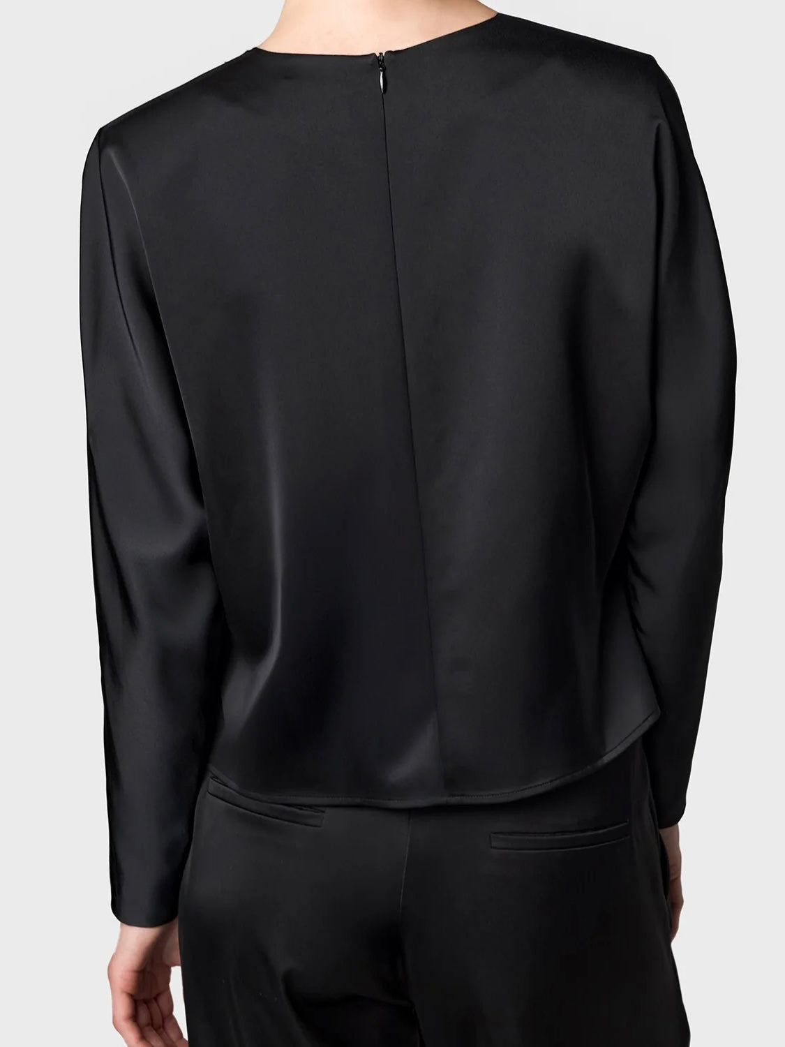 Marville Road The Cedar satin blouse, sort