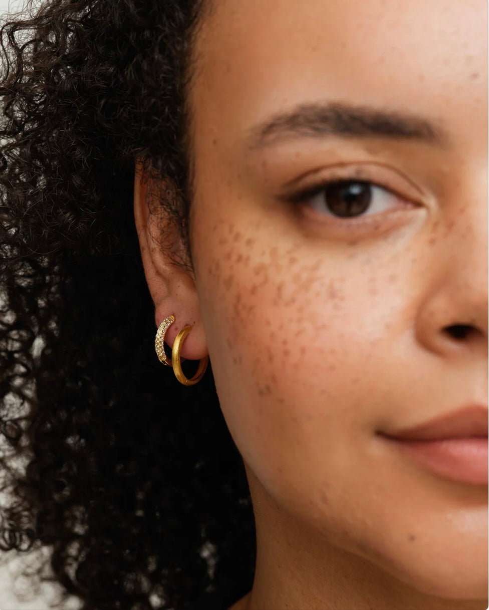 Philippa Studios Classic Pave Hoops Medium, forgylt gull