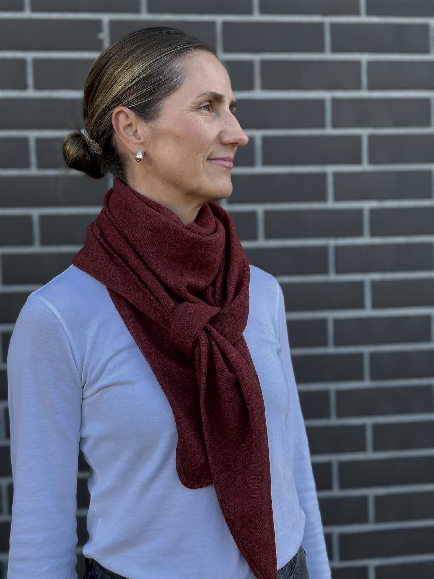 Notshy Eleonore skjerf, rustrød