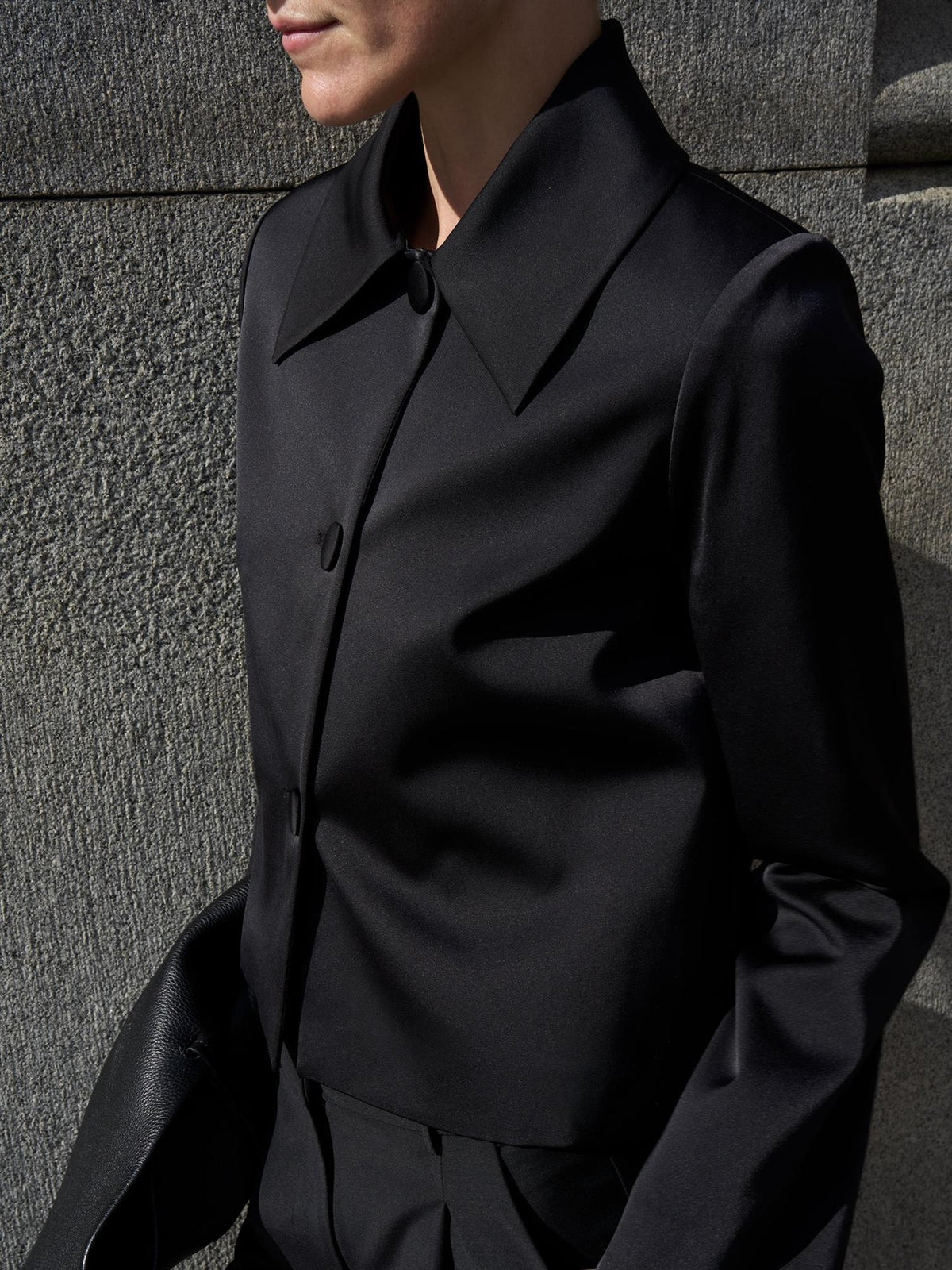 Marville Road The Donna satin blazer, sort