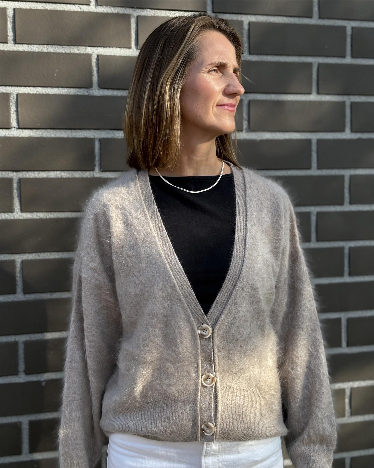 Notshy Lee cardigan, sand