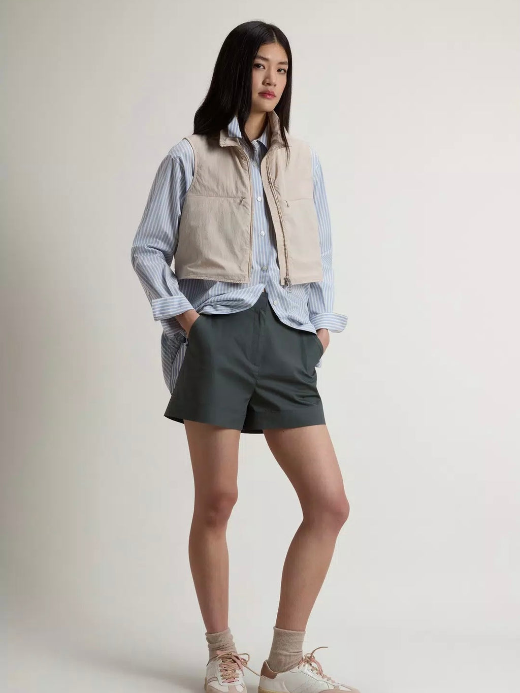 Woolrich Layering vest, light oak