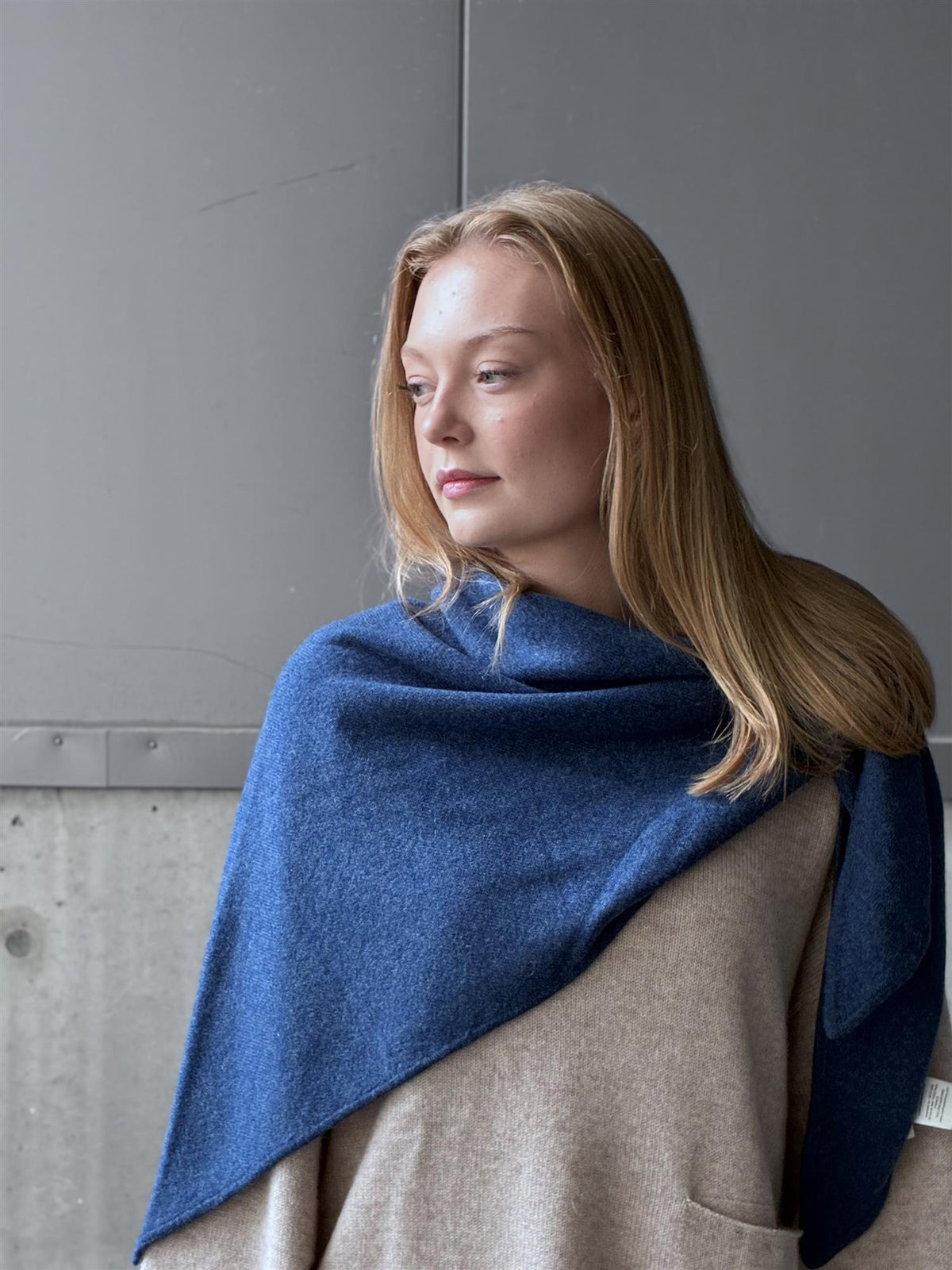 Notshy Cashmere Eleonore skjerf, blekkblå